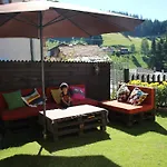 Guest house Kutsinska House Progled