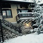 Kutsinska House Guest house Progled
