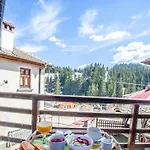 Kutsinska House Guest house Progled