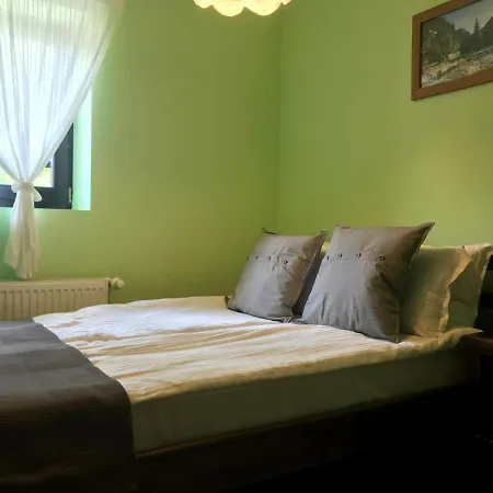 招待所 Kutsinska House Progled