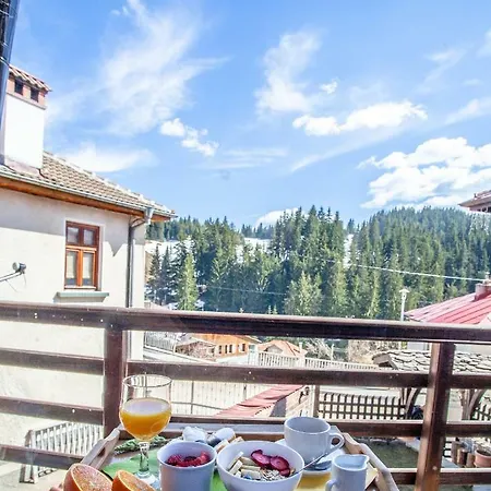 Kutsinska House Pensionat Progled