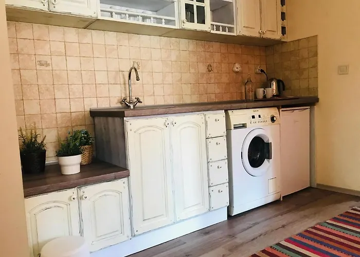 Kutsinska House 4* Progled