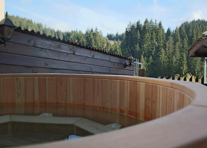 招待所 Kutsinska House