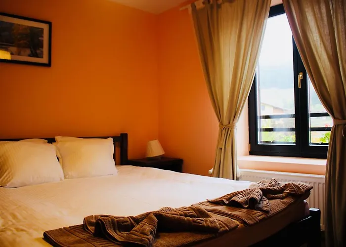 Kutsinska House 招待所 Progled