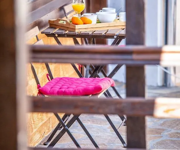 Kutsinska House 招待所 Progled