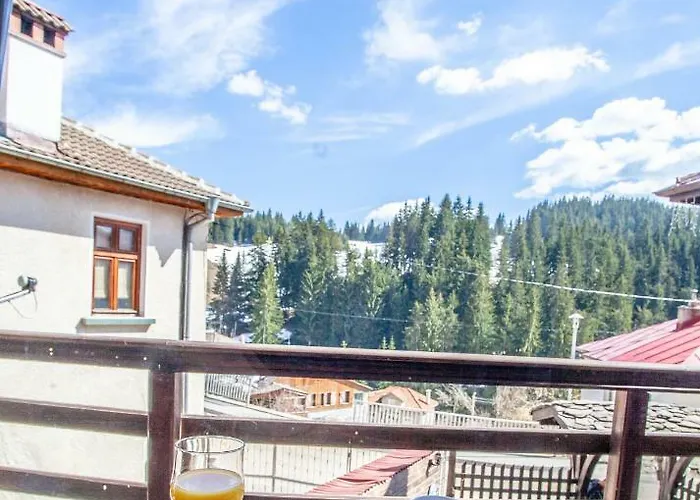 Kutsinska House 招待所 Progled