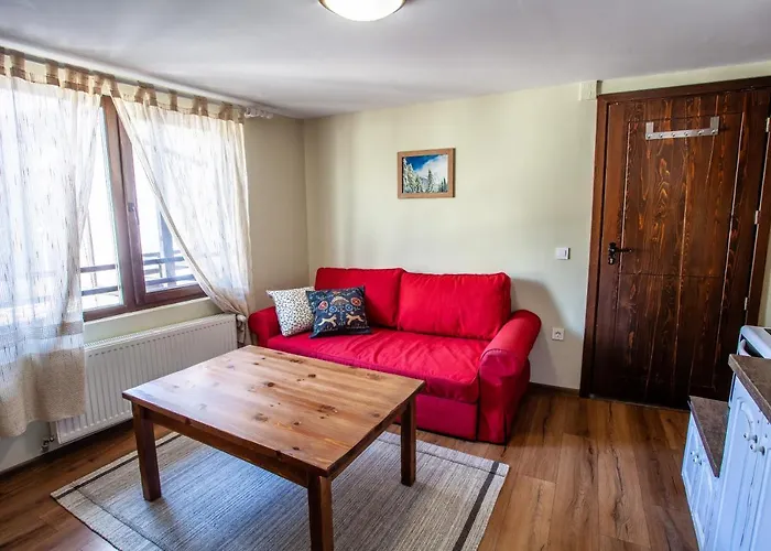 招待所 Kutsinska House