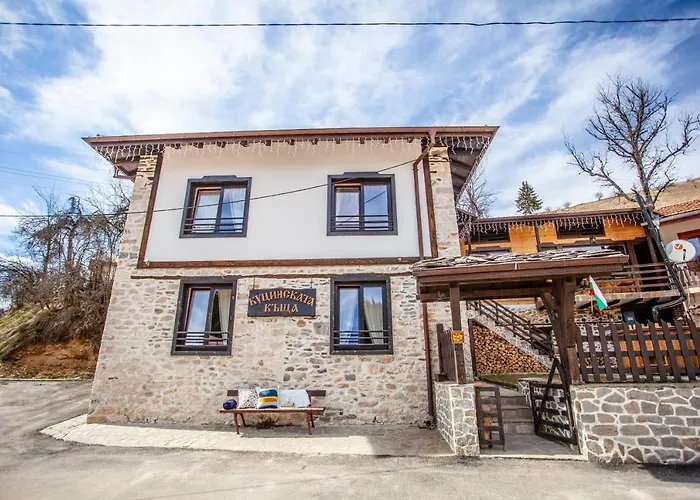 招待所 Kutsinska House Progled